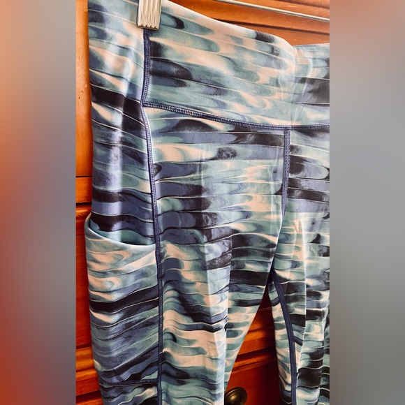 Lululemon Speed Up Crop 21" - Picture 8 of 16